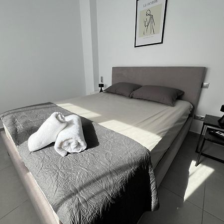 Ag Deluxe Apartment Alexandroupolis Buitenkant foto