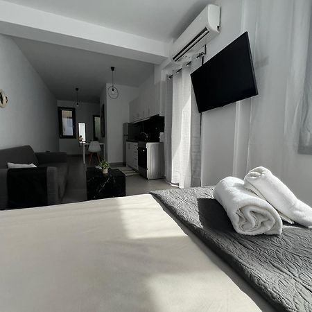 Ag Deluxe Apartment Alexandroupolis Buitenkant foto