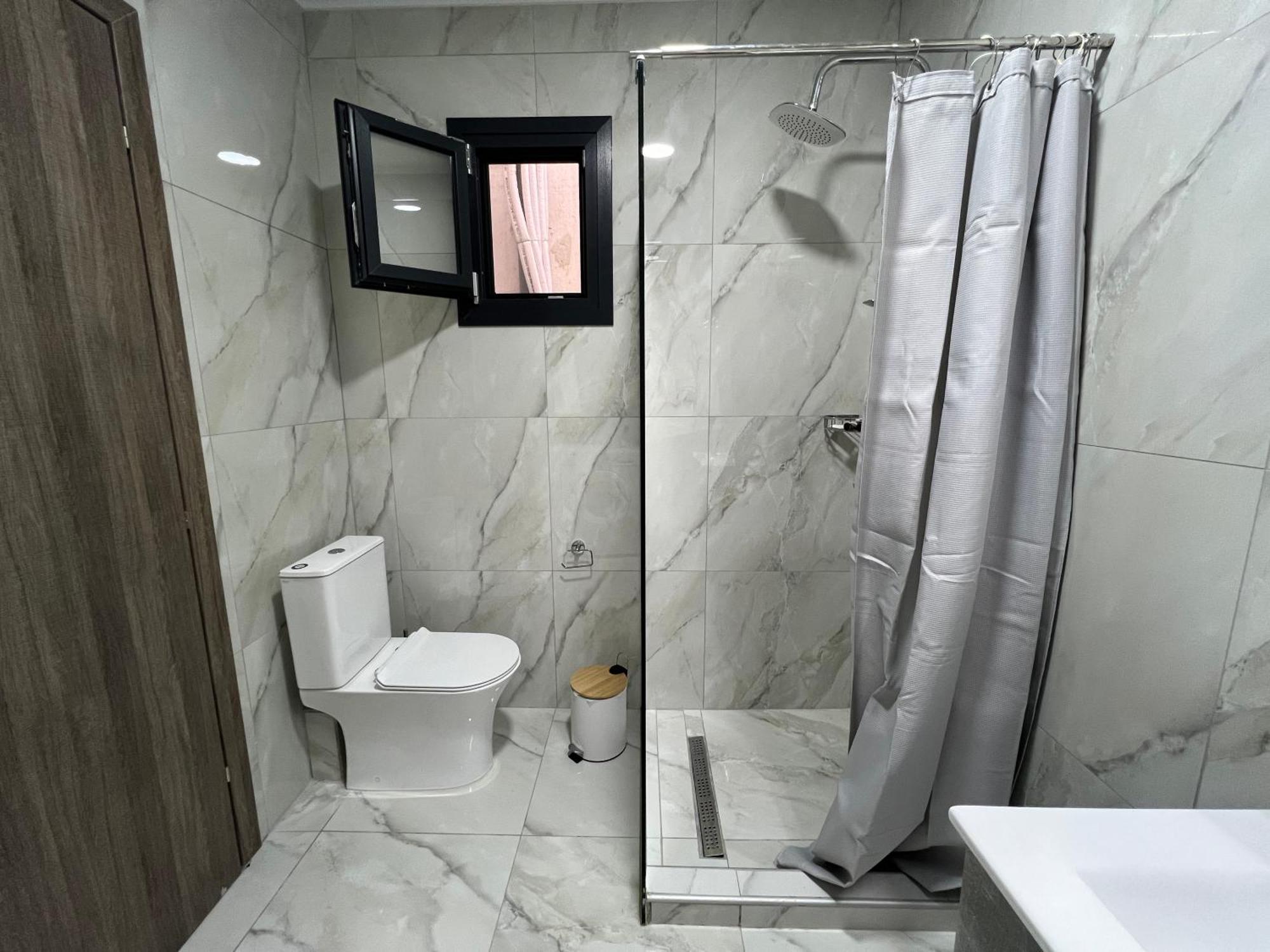 Ag Deluxe Apartment Alexandroupolis Buitenkant foto