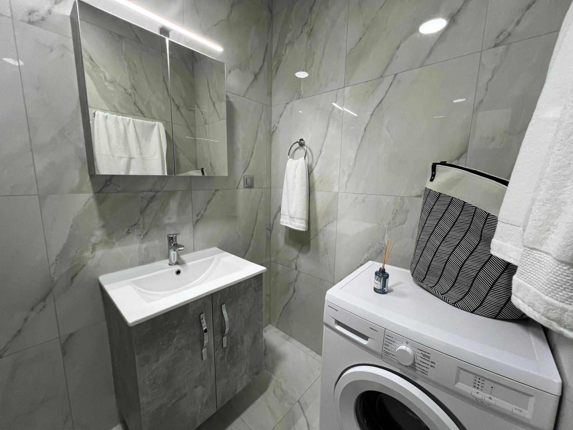 Ag Deluxe Apartment Alexandroupolis Buitenkant foto
